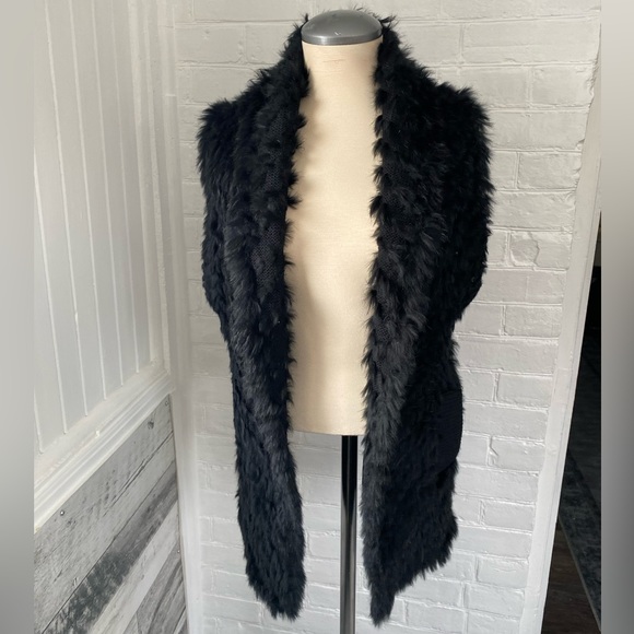 MARC BY MARC JACOBS -rabbit fur vest - Picture 5 of 6